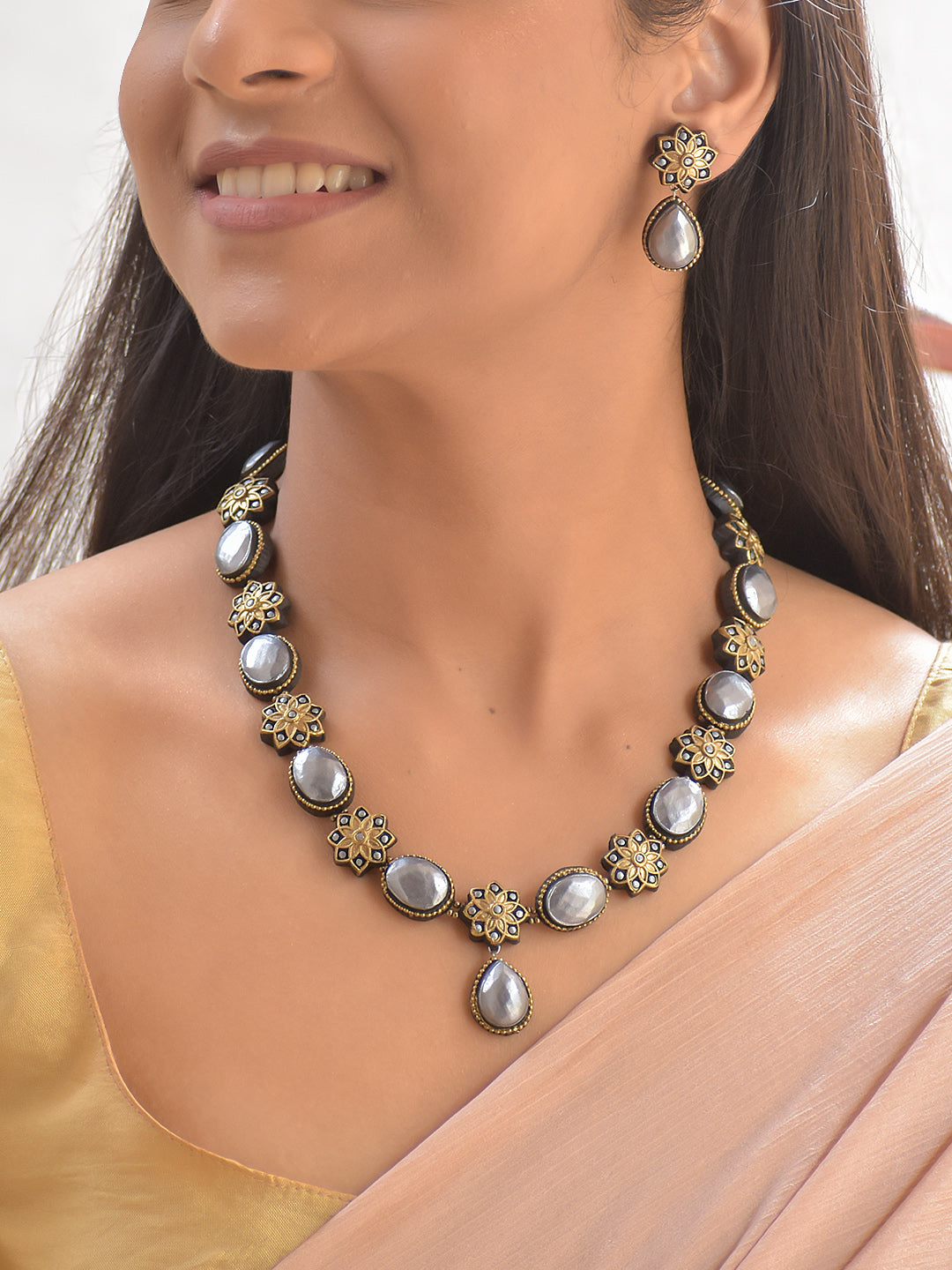 Terracotta Silver Oval Bead Necklace with Floral Motifs & Drop Earrings