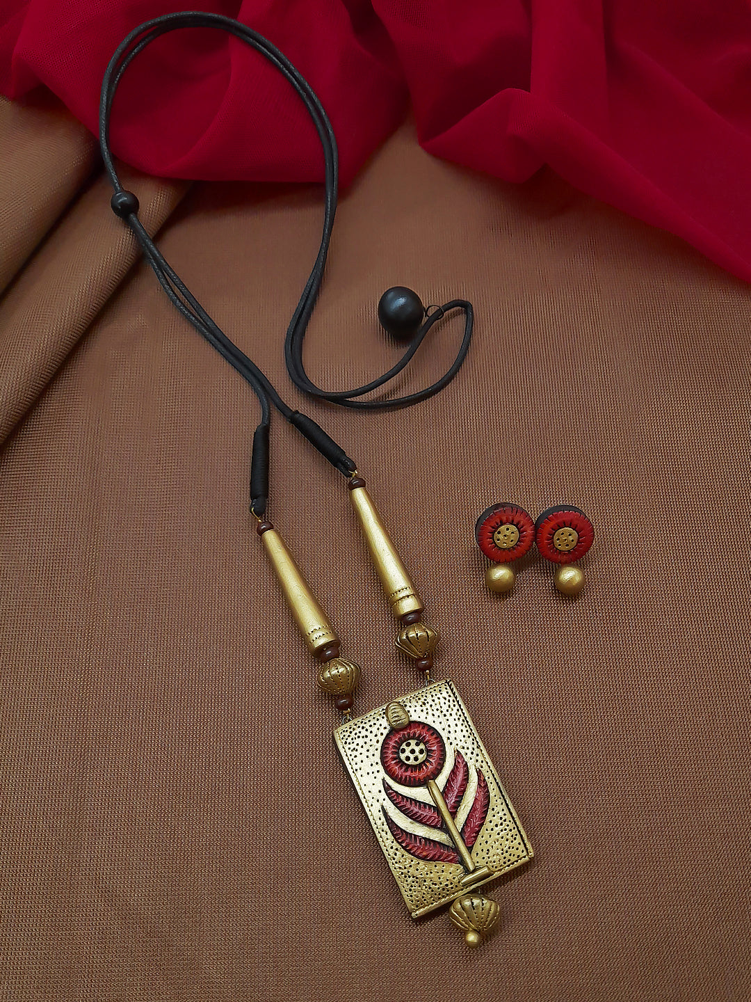 Vilasini — Flower Design Hand Painted Terracotta Jewellery Set - kantara