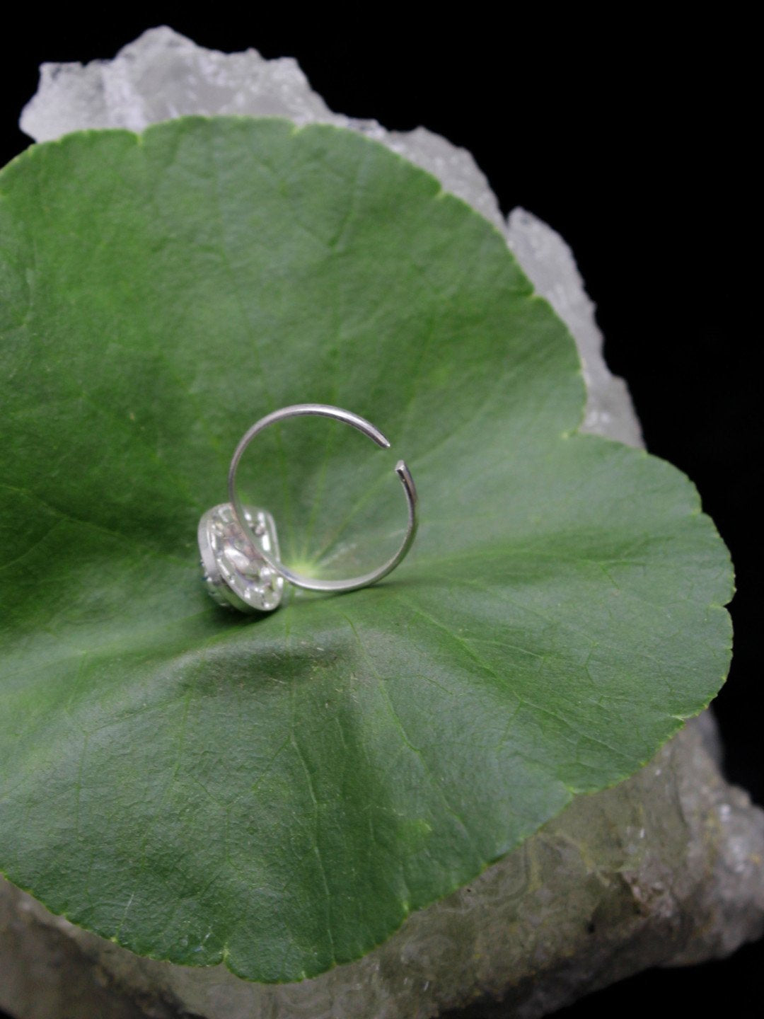 Oxidised Silver Plated Tear Design Adjustable Sky Blue Color Toe ring