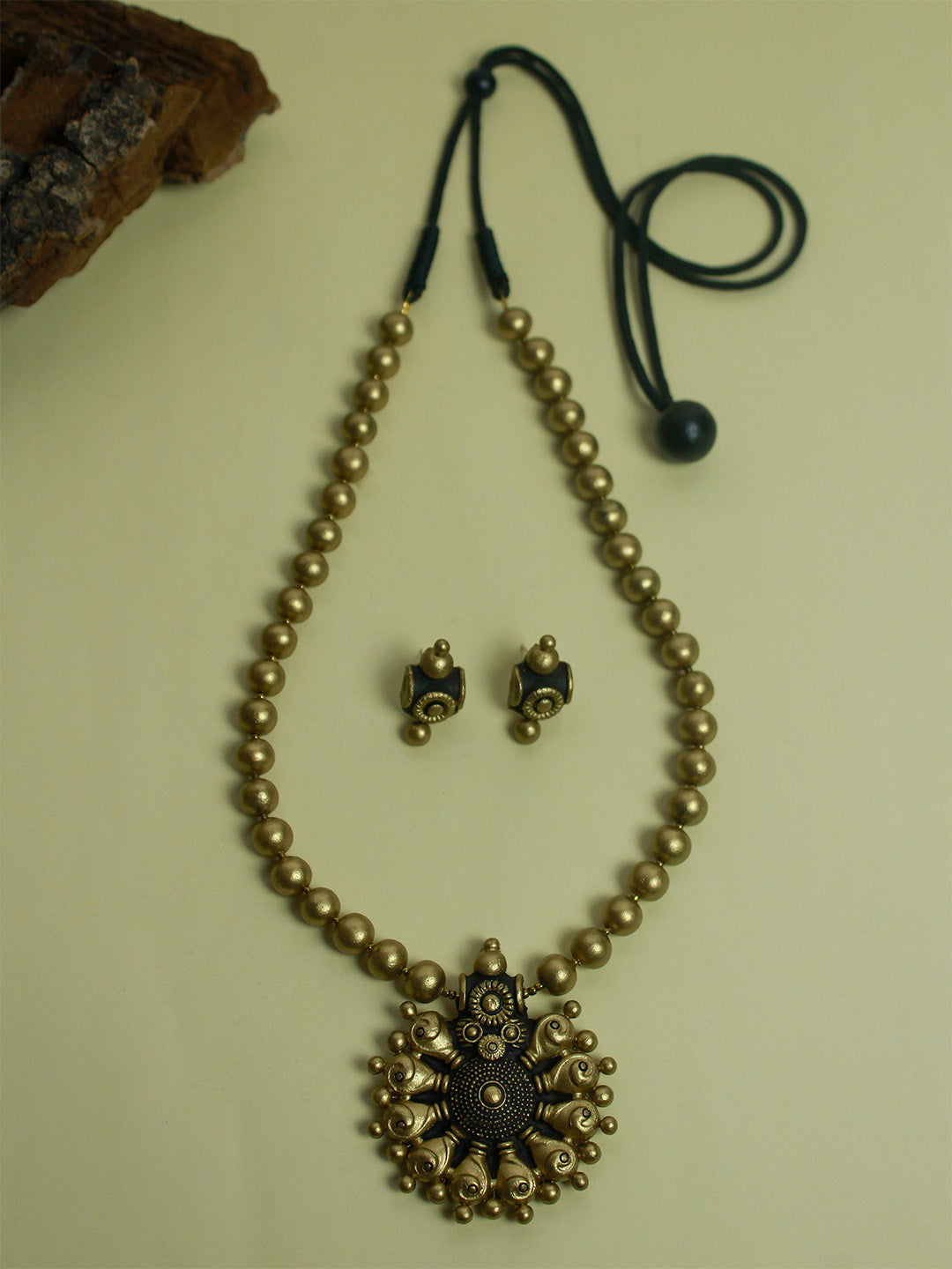 Antique Gold Mandala Design Circular Pendant Mala Handmade Terracotta Necklace Set