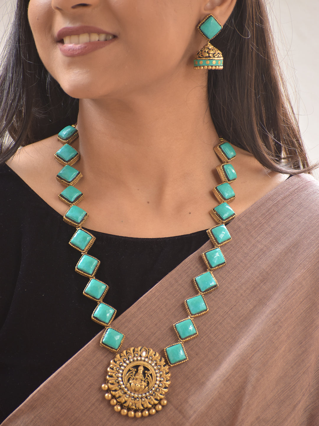 Neelambari – Terracotta Turquoise Square-Bead Lakshmi Pendant Necklace Set