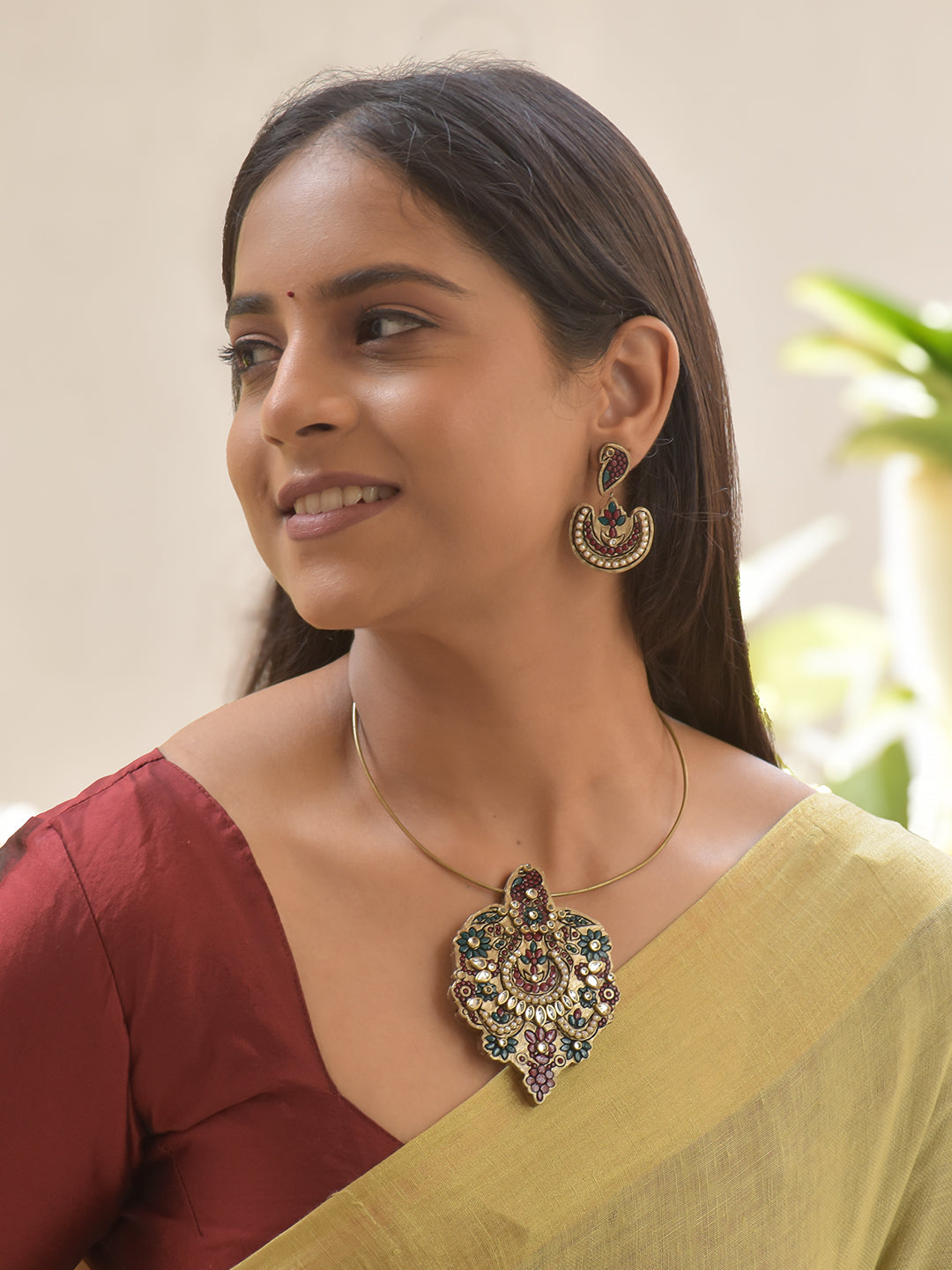 Antique Regal Terracotta Choker Set with Crescent Earrings – Gold, Red & Green Earrings