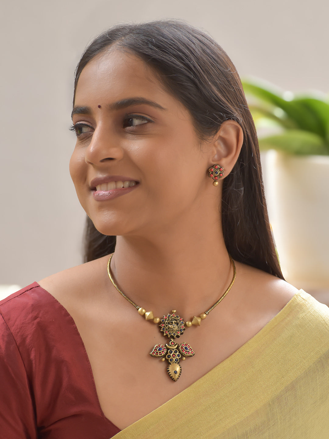 Kanakavalli - Floral Medley Antique Gold Terracotta Choker Set With Stud Earrings