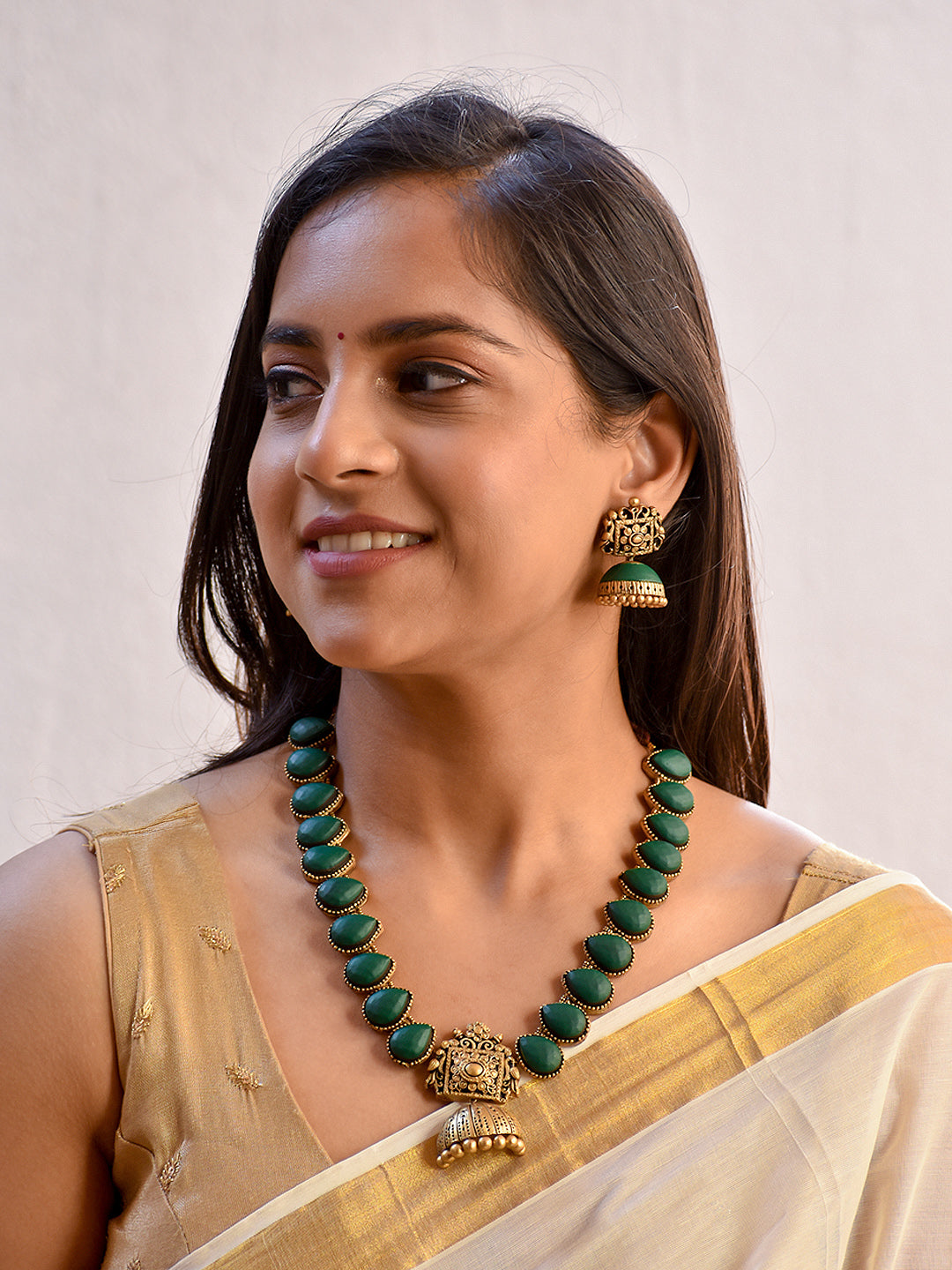 Beautifully Handcrafted Teardrop Terracotta Jewellery Set in Emerald Green & Antique Gold