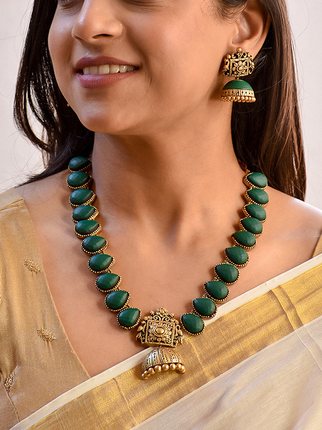 Beautifully Handcrafted Teardrop Terracotta Jewellery Set in Emerald Green & Antique Gold