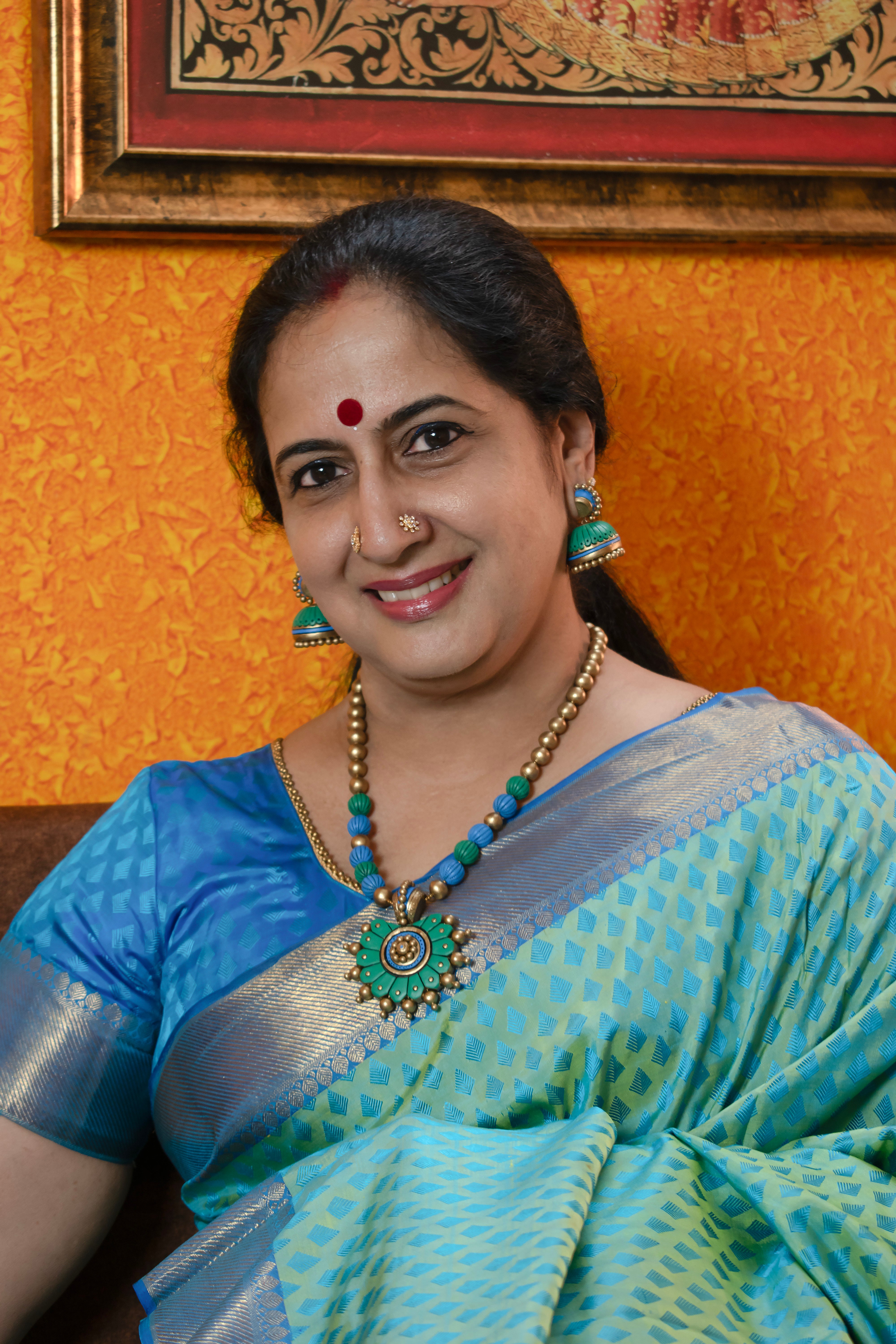 Harsha — Circular Design Hand Painted Finish Terracotta Jewelry Set