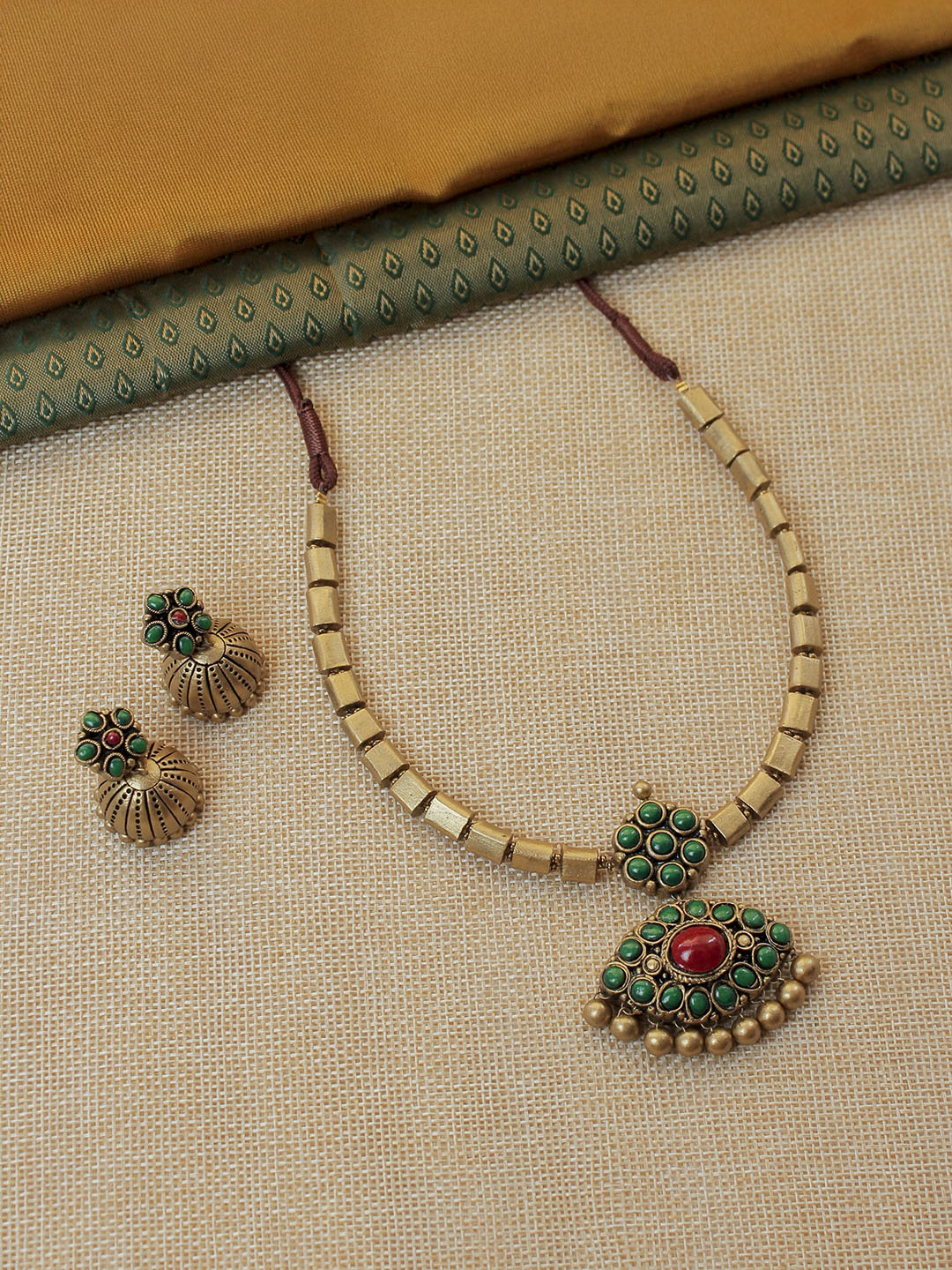 Famous ❤️ Attigai Design in Green 💚 Gold Jewelry Set