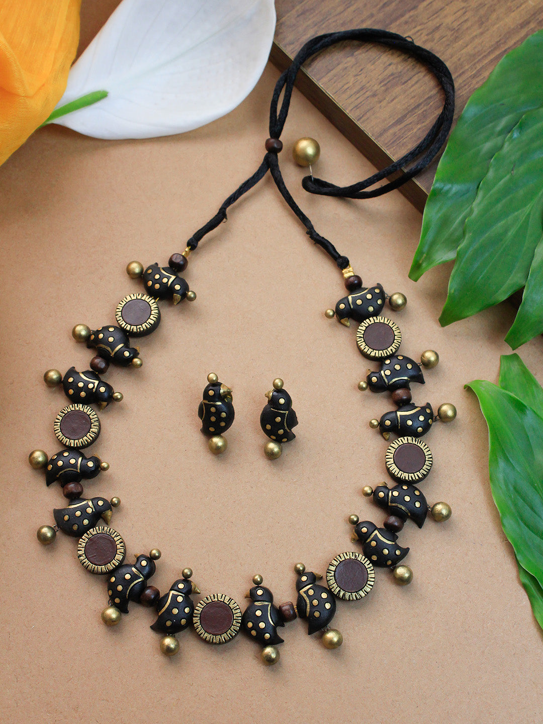 Little Birdie — Black Brown Antique Gold Chirping Bird and Circular Design Contemporary Style Handmade Terracotta Necklace Set
