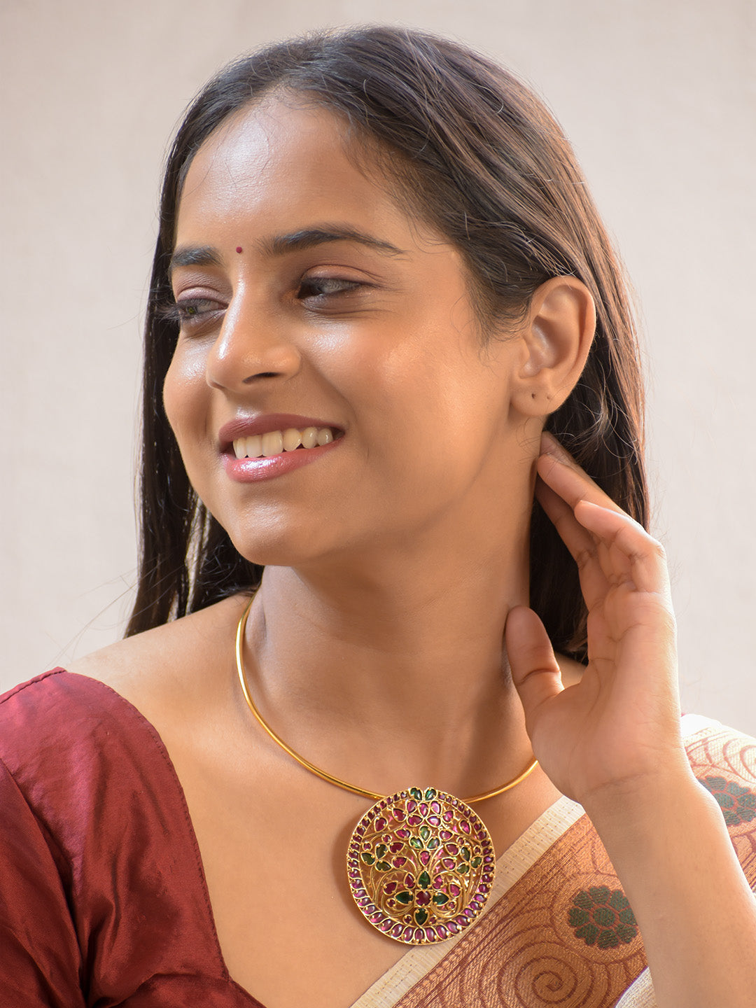 Premium Kempu and Kundan Stone Hasli Necklace