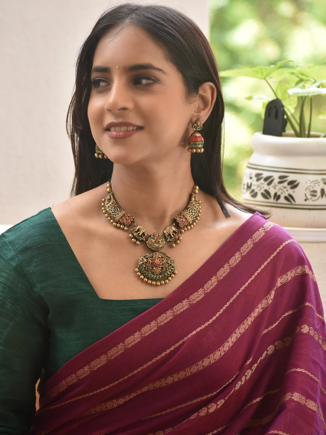 Red & Green Antique Gold Temple Pendant Necklace Set