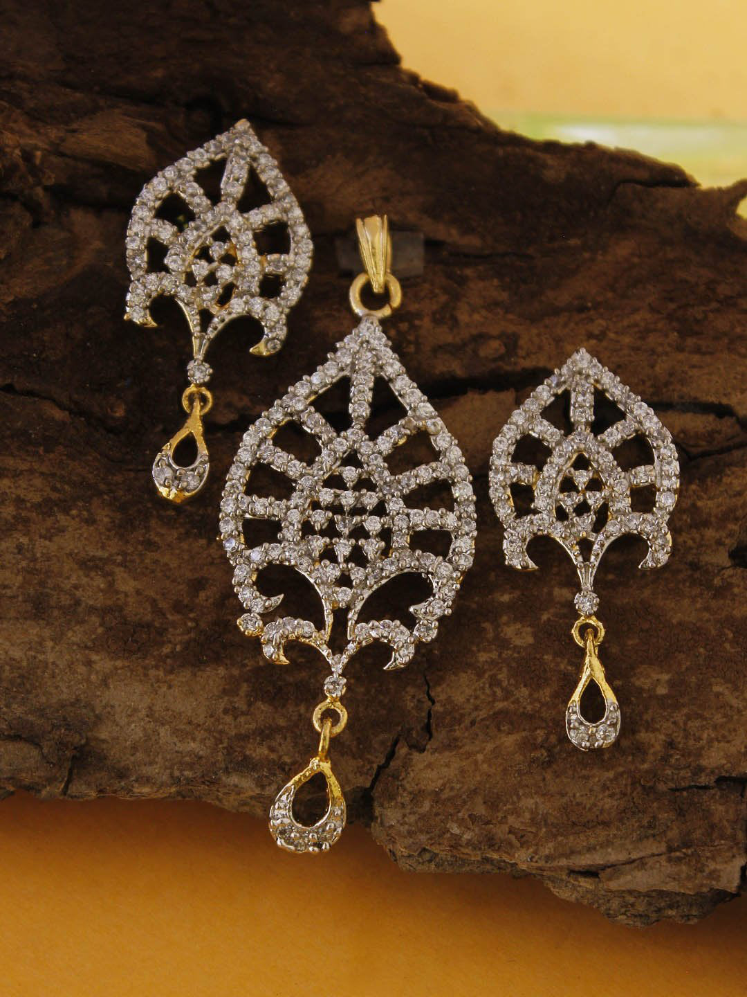 Avismaya Gold Plated With American Diamond Stone Pendant Set