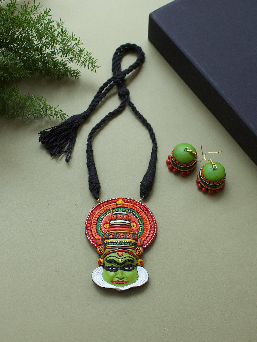 Natya Mukha — Kathakali Design Hand Painted Finish Terracotta Jewellery Set - Kantara