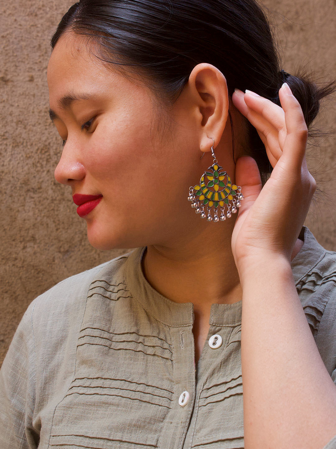 Leaf Design Yellow And Green Earring