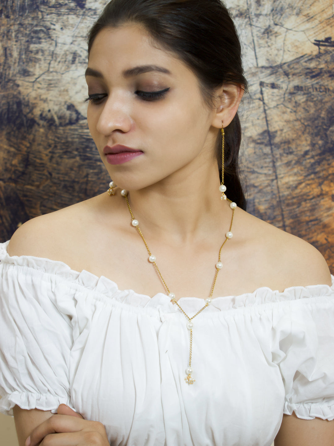 Geometrical Design Pearl Necklace Set