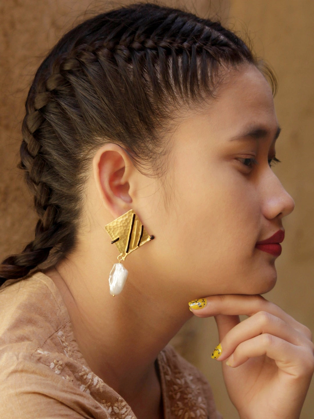 Avismaya Gold Plated Rhombus Design White Color Druzy Stone Dangler Earring