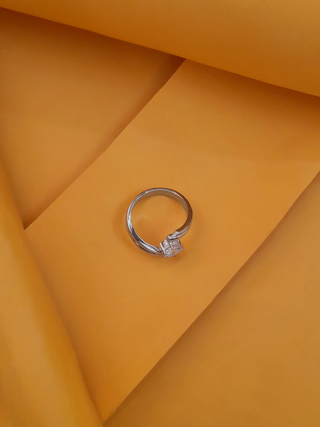 Circular Design Silver Ring
