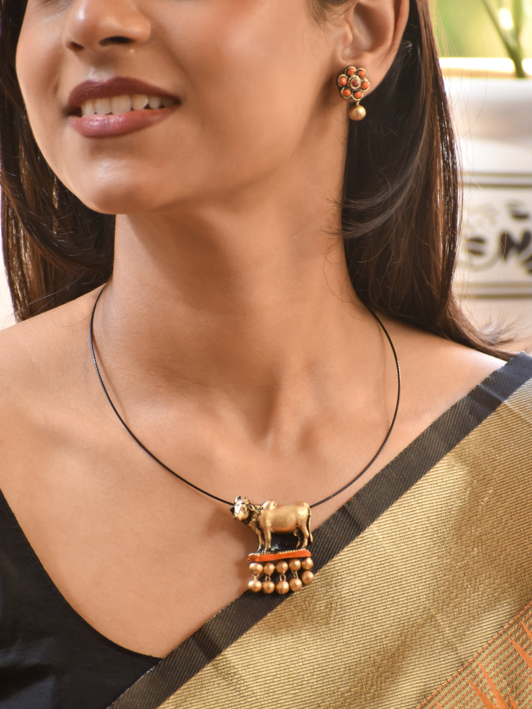 Handcrafted Brass Color Cow Design Pendant Terracotta Necklace