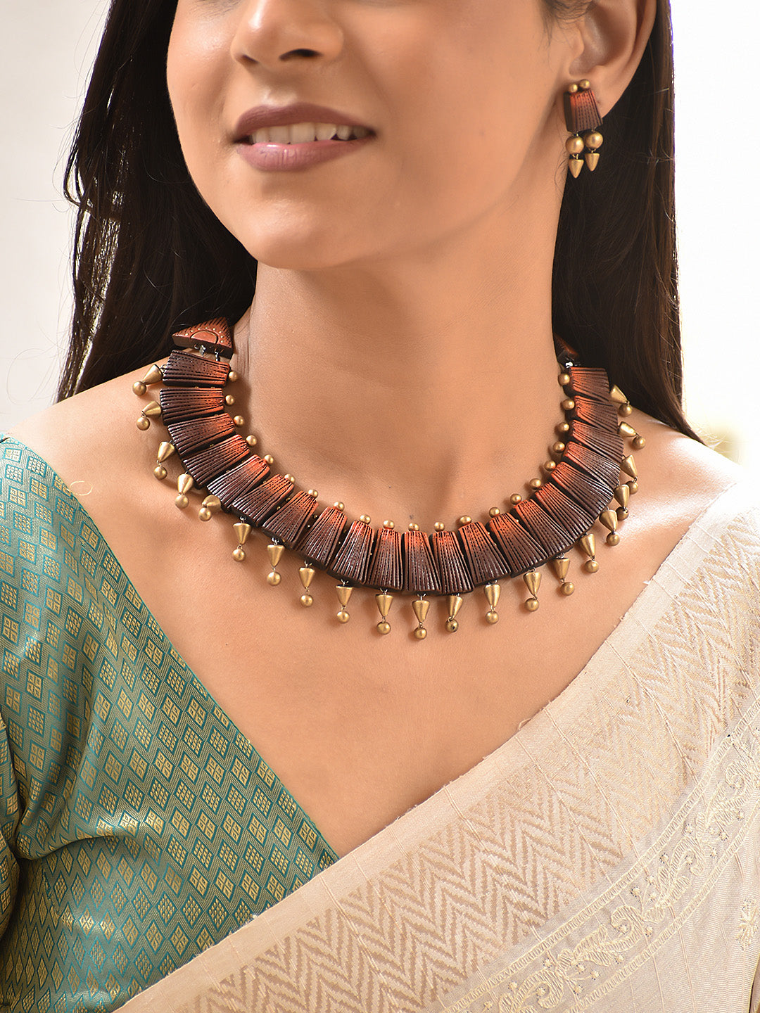 Mrinali — Rust Brown Layered Collar Necklace Set