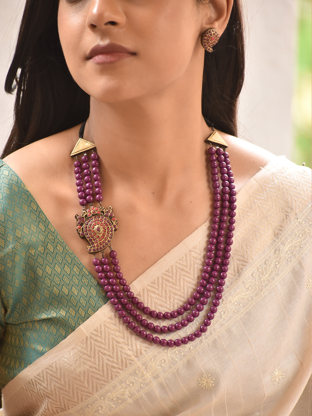 Tanvi — Dual-Layer Beaded Pendant Necklace