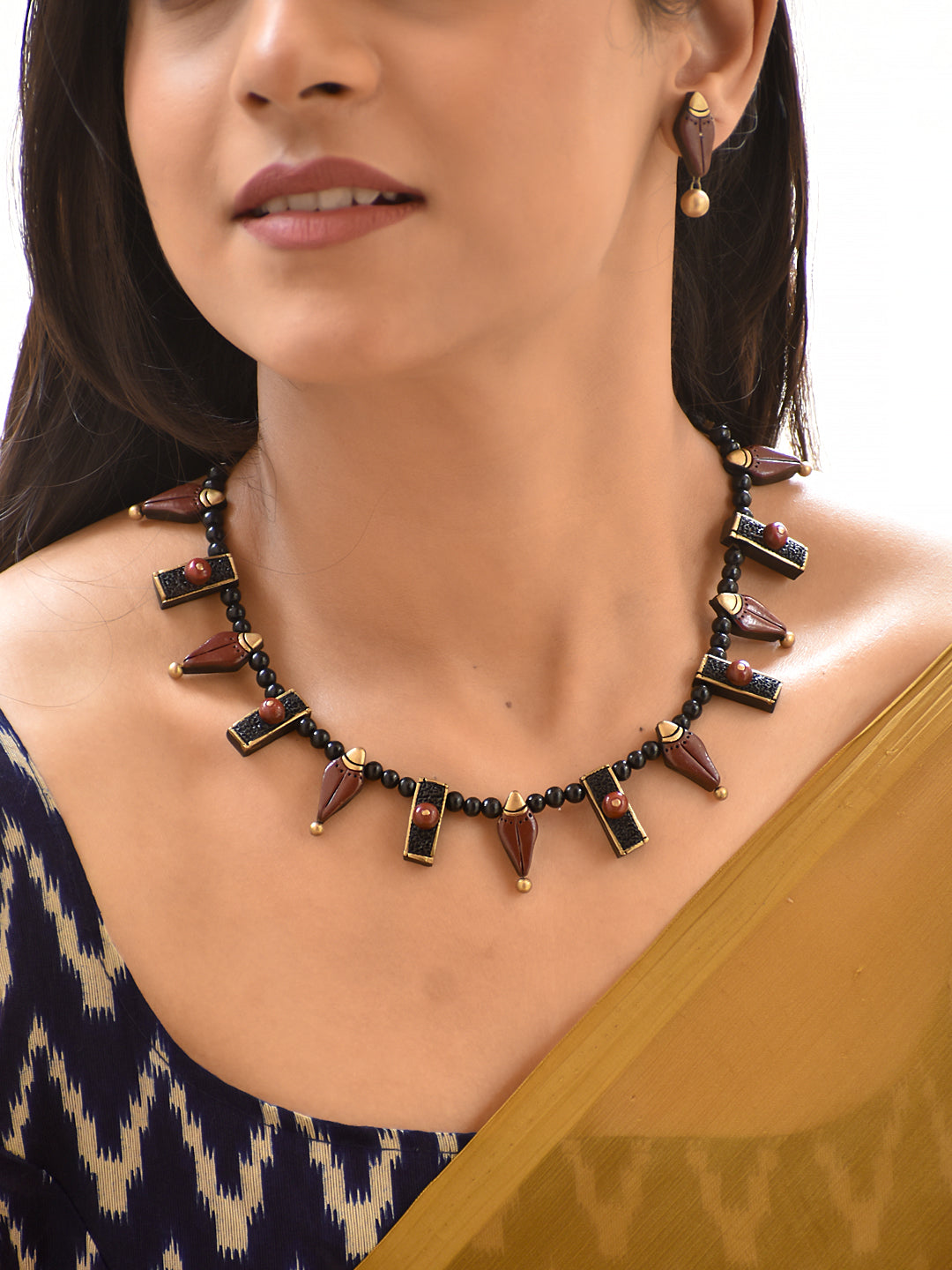 Sahaja — Minimal Geometric Charm Necklace