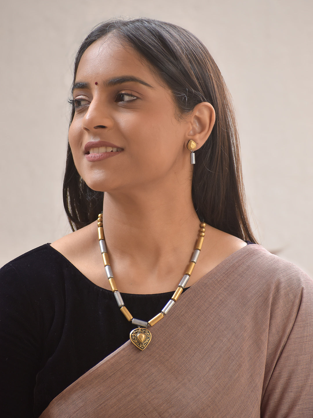 Dwi Varna Hridaya — Terracotta Dual-Tone Heart Pendant Necklace Set With Studs