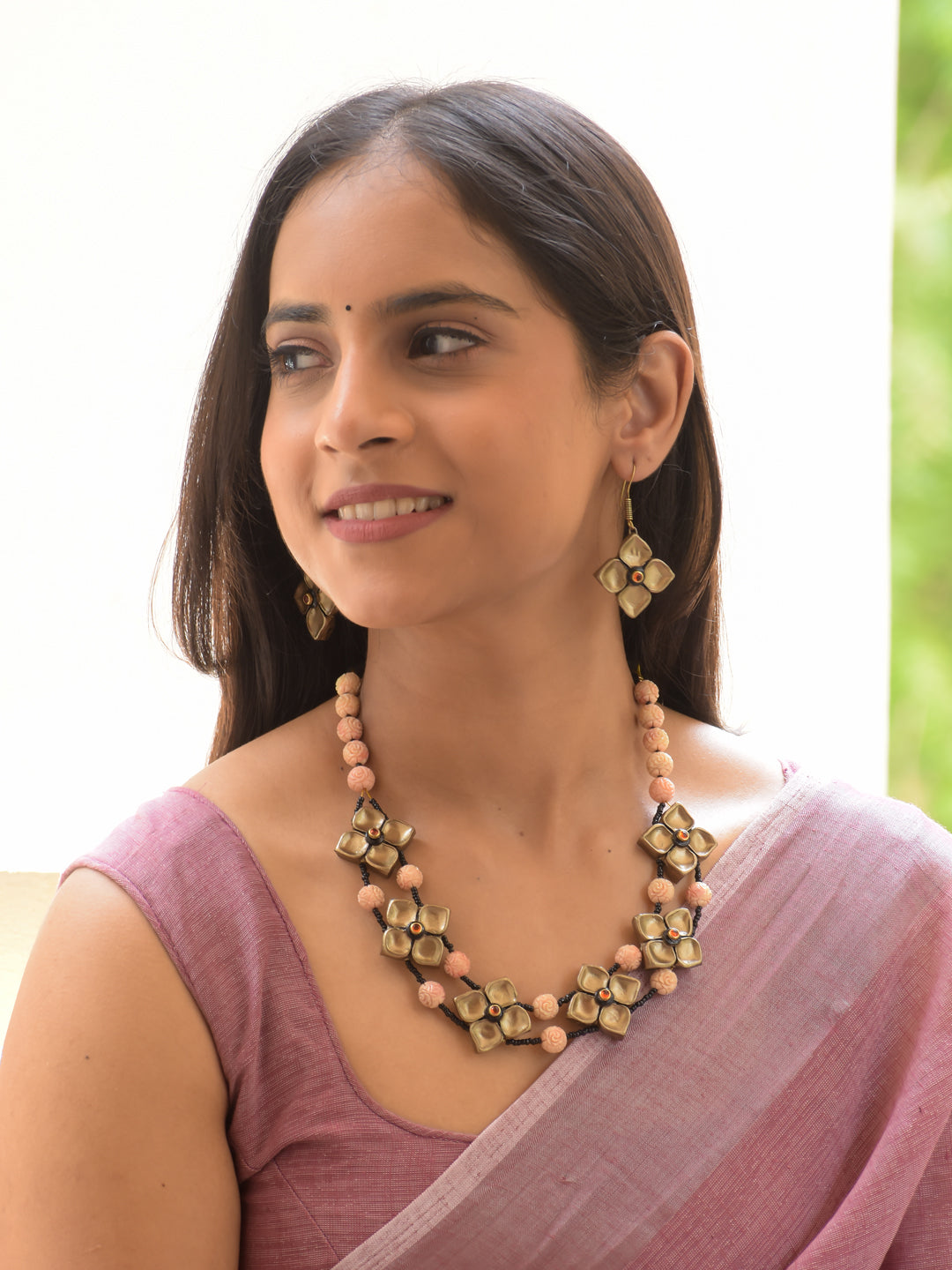 Peach, Antique Gold & Black Floral Necklace Set