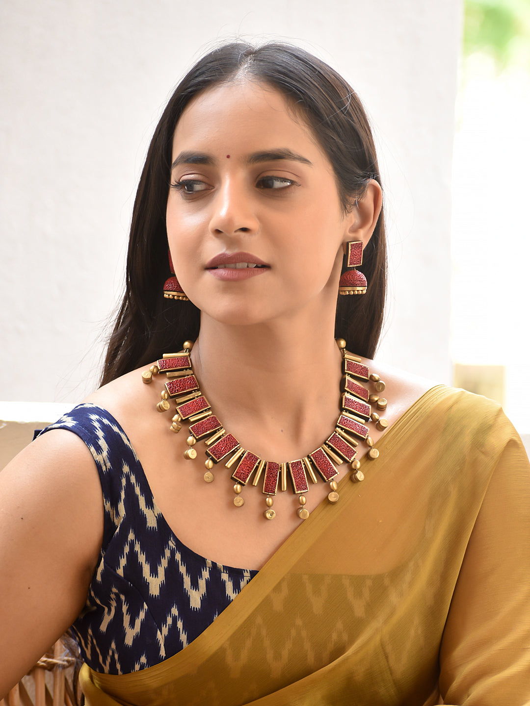 Chitrita — Textured Panel Choker Necklace
