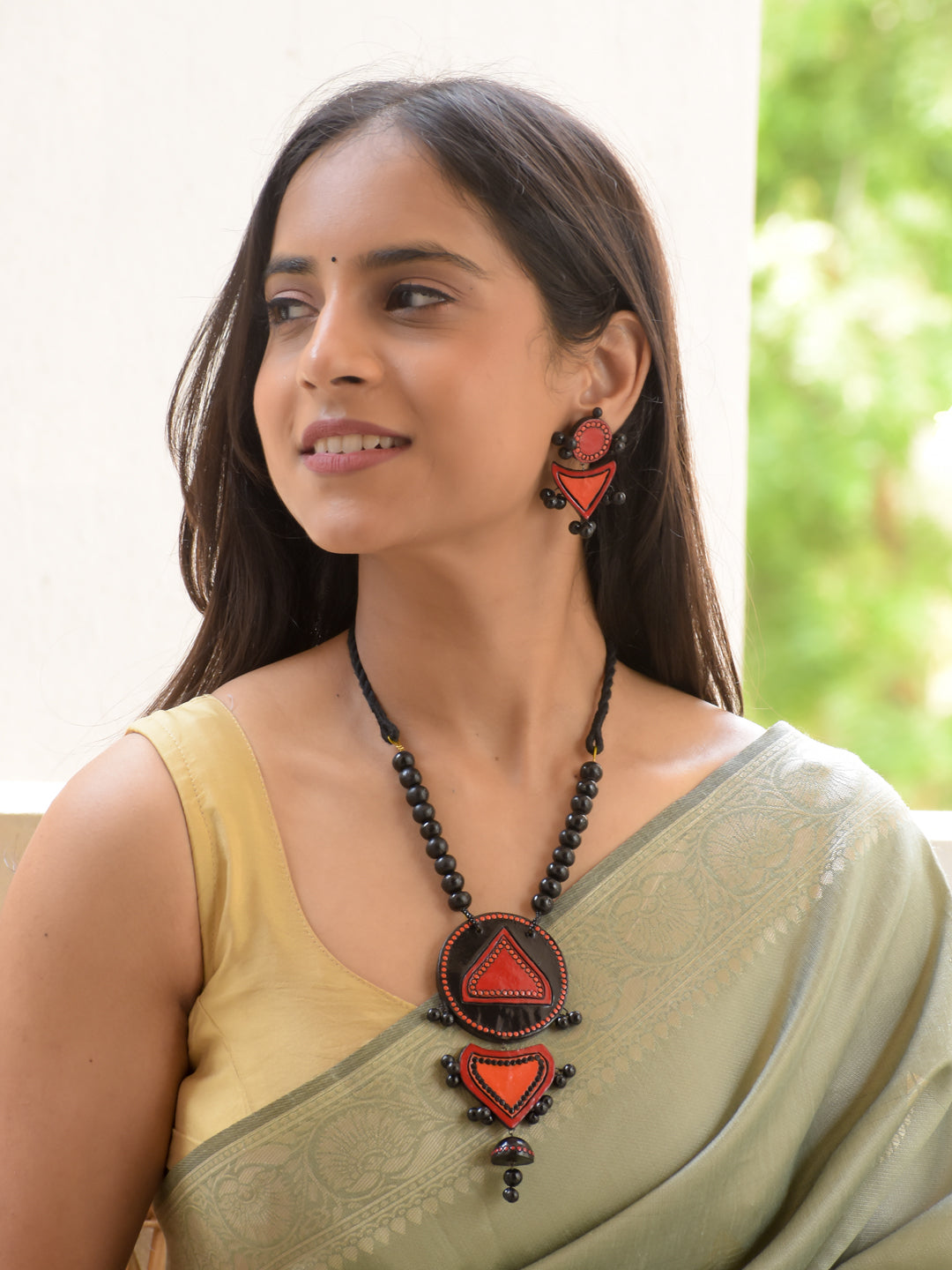 Black & Red Geometric Tribal Necklace Set