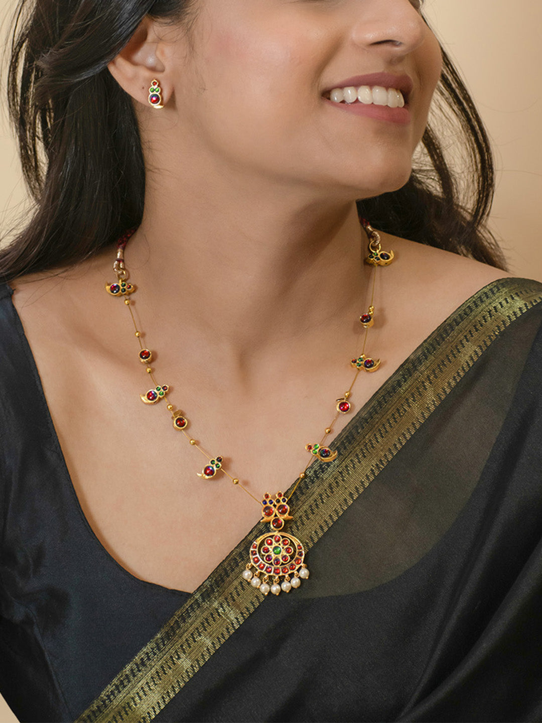 Premium Gold Finish Red and Green Single Layer Kemp Stones Necklace Set