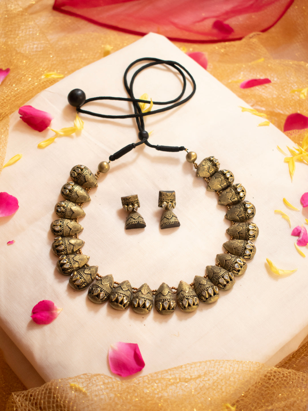 Antique Gold Kundan Stone Pear Shape Design Handmade Terracotta Necklace Set