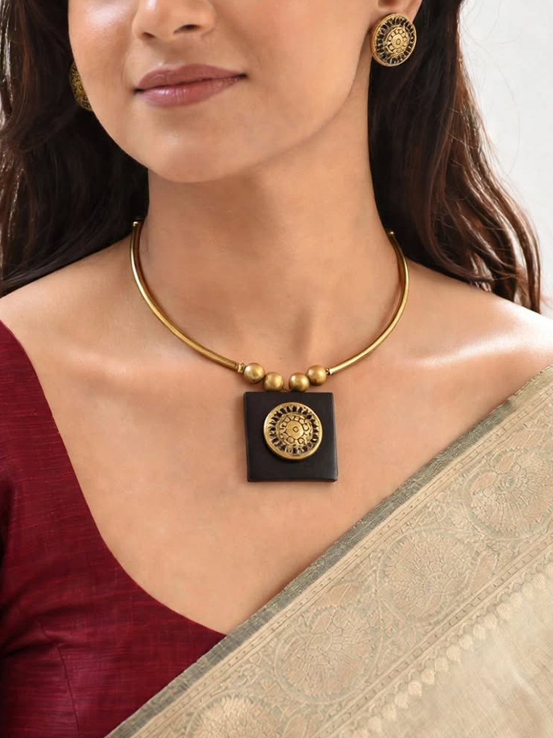 Antique Gold Toned Square Shape Pendant Black Color Terracotta Choker Necklace Set