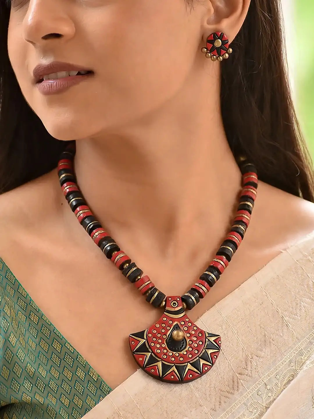 Antique Gold Toned Red And Black Color Triangle Shape Pendant Terracotta Necklace Set
