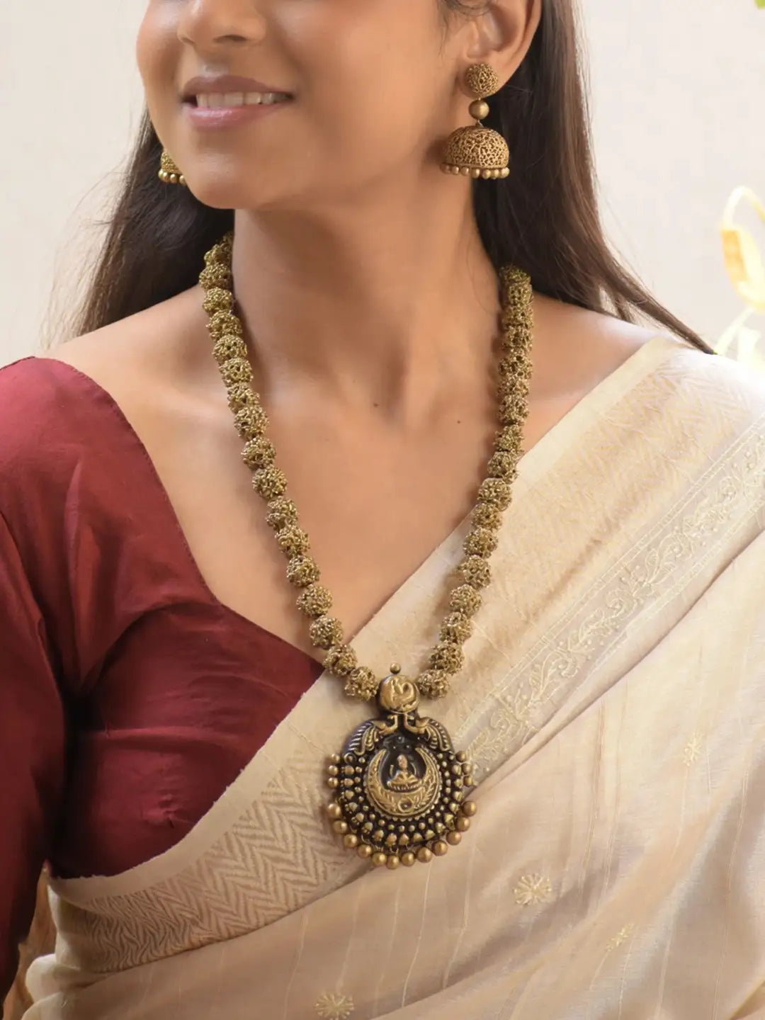 Lakshmi Design Hand Painted Terracotta Jewellery Set
