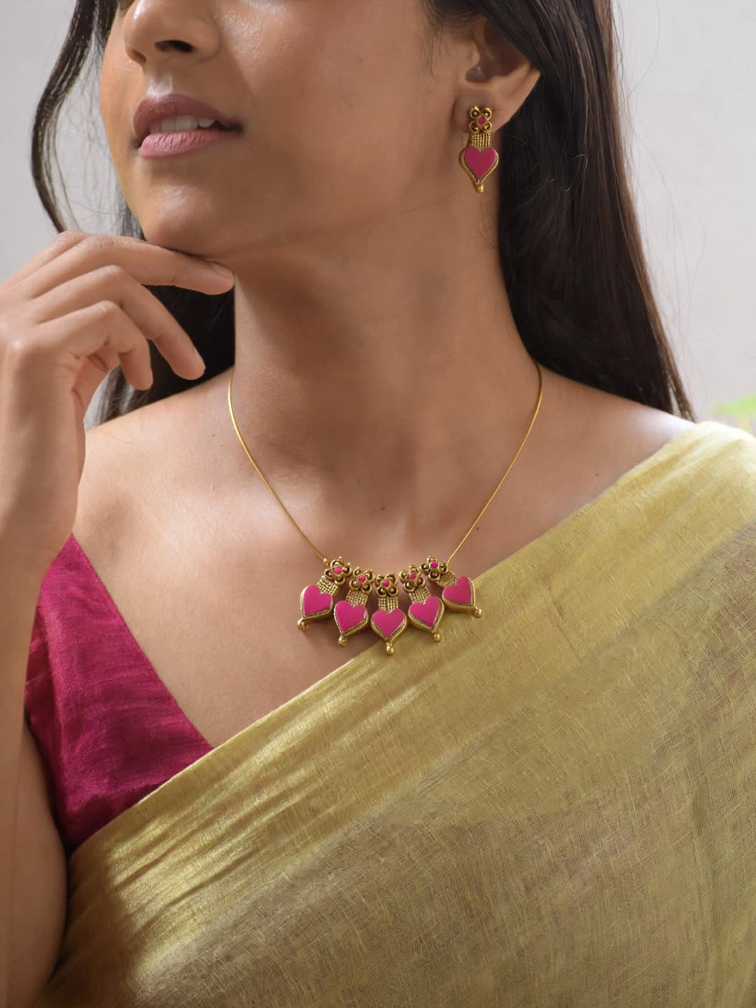 Rose Whisper 🩷 — Minimal Raani Pink Hearts Terracotta Necklace Set