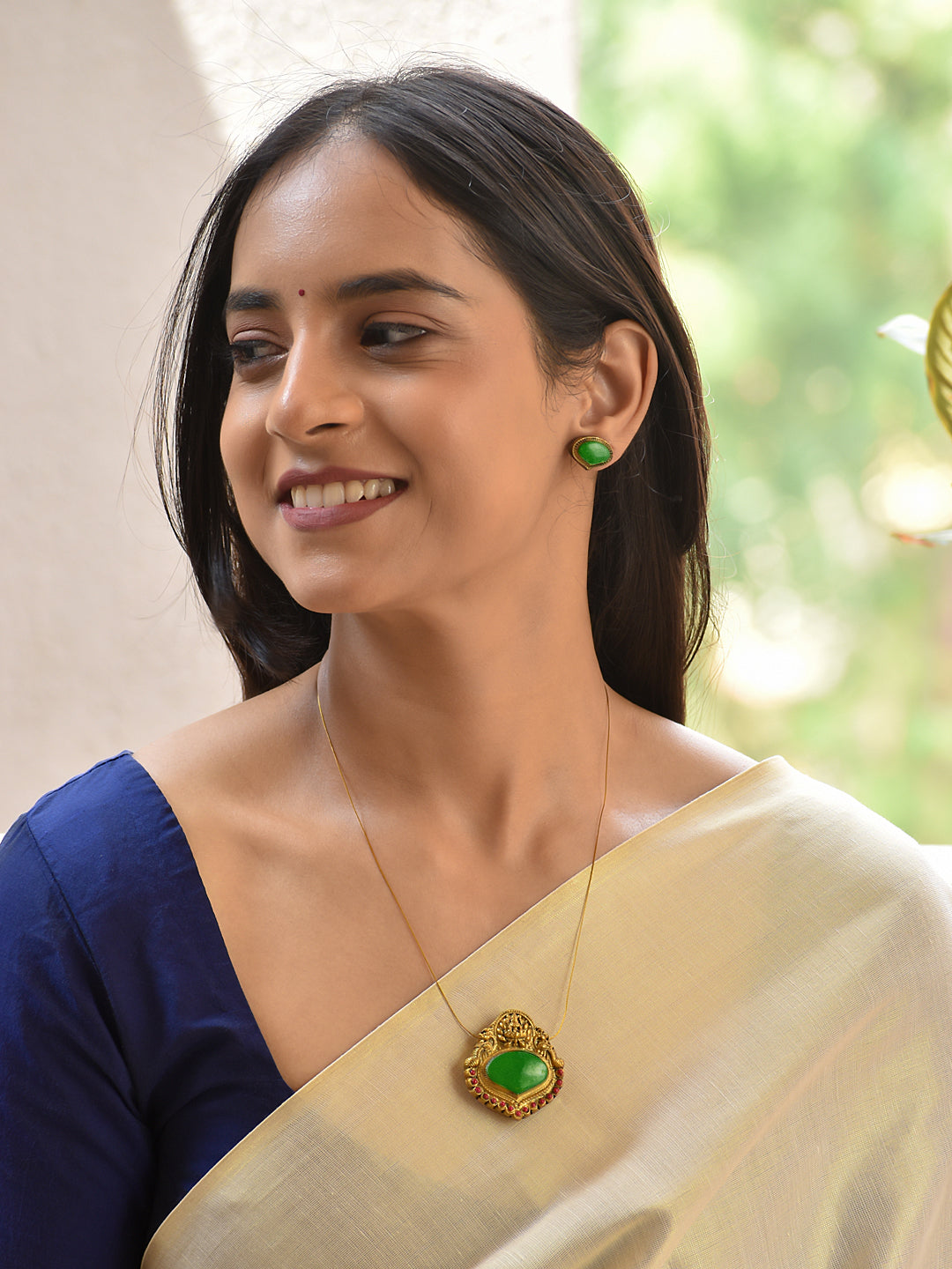 Terracotta Green Stone Pendant Chain Set