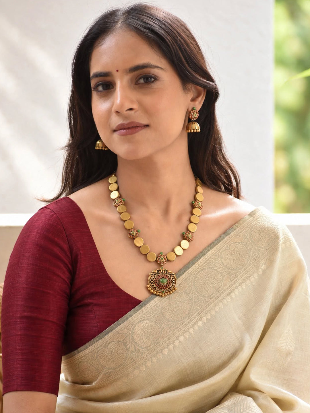 Suvarna – Handmade Antique Gold Floral Medallion Necklace Set