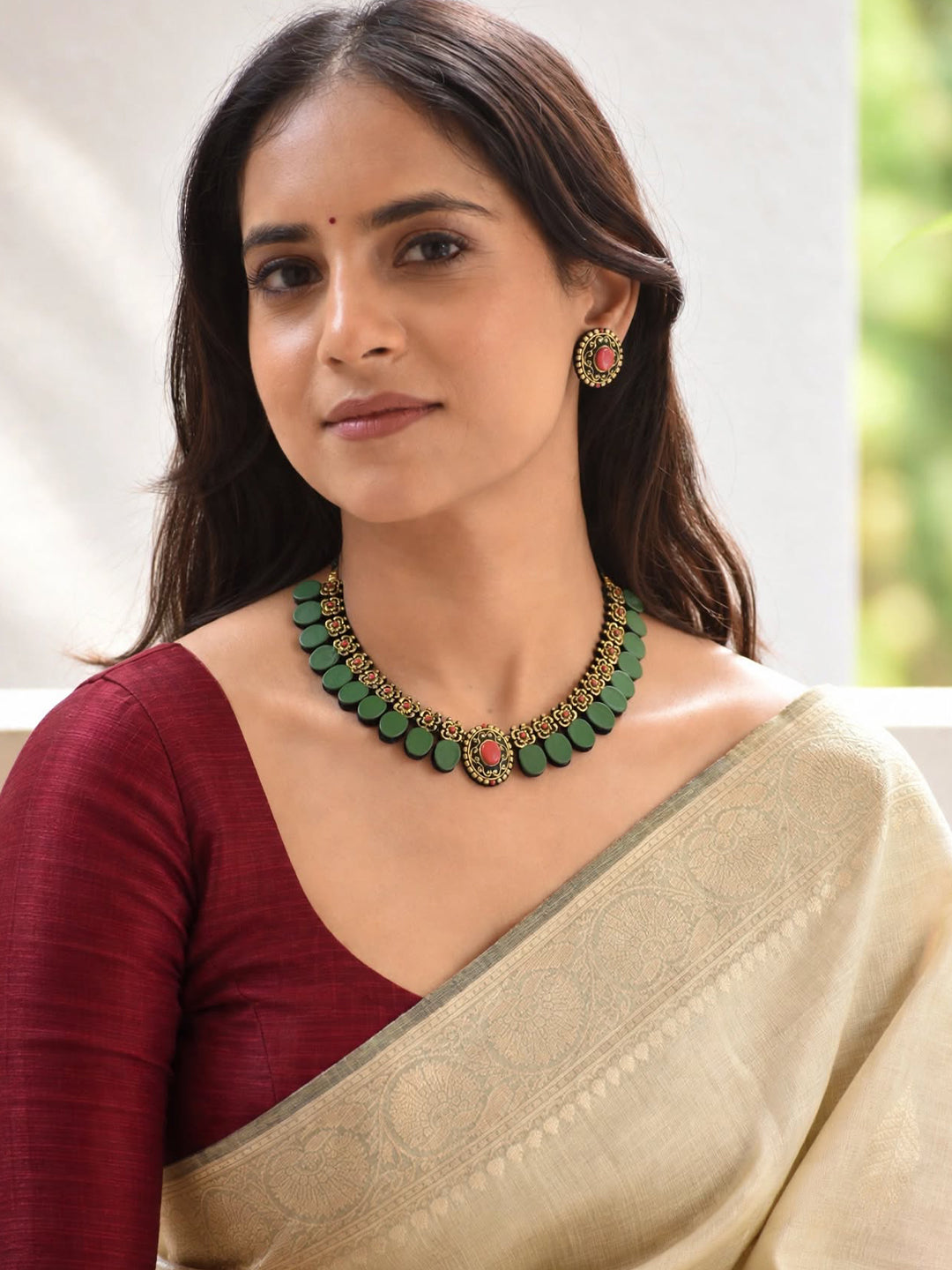 Vasundhara – Handmade Dark Green & Red Floral Choker Necklace Set
