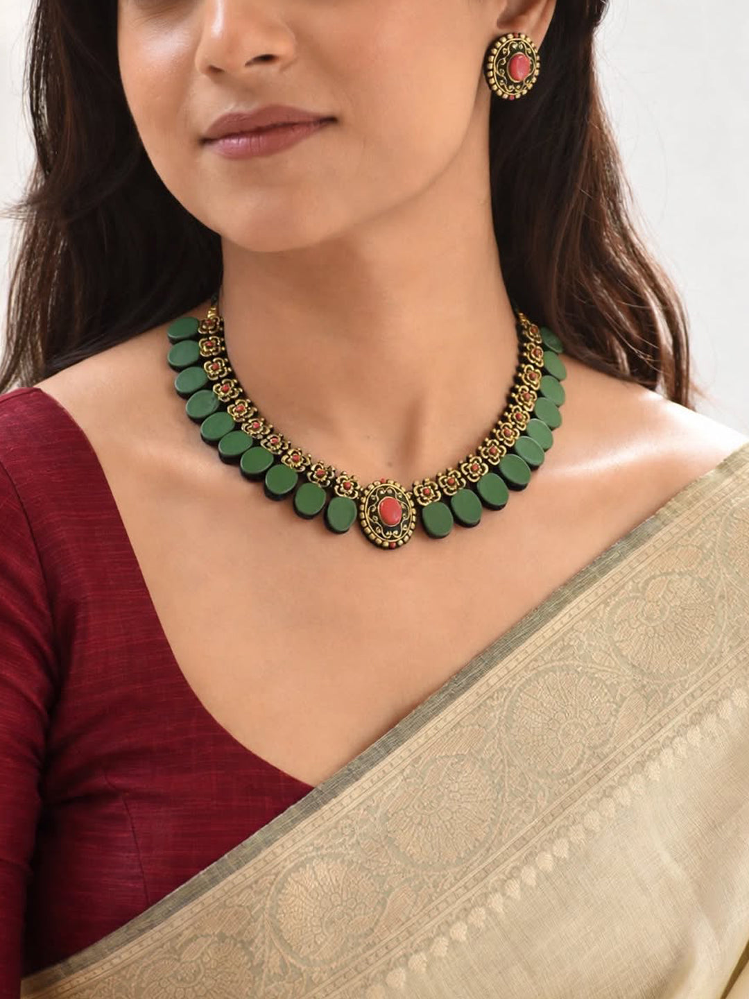 Vasundhara – Handmade Dark Green & Red Floral Choker Necklace Set