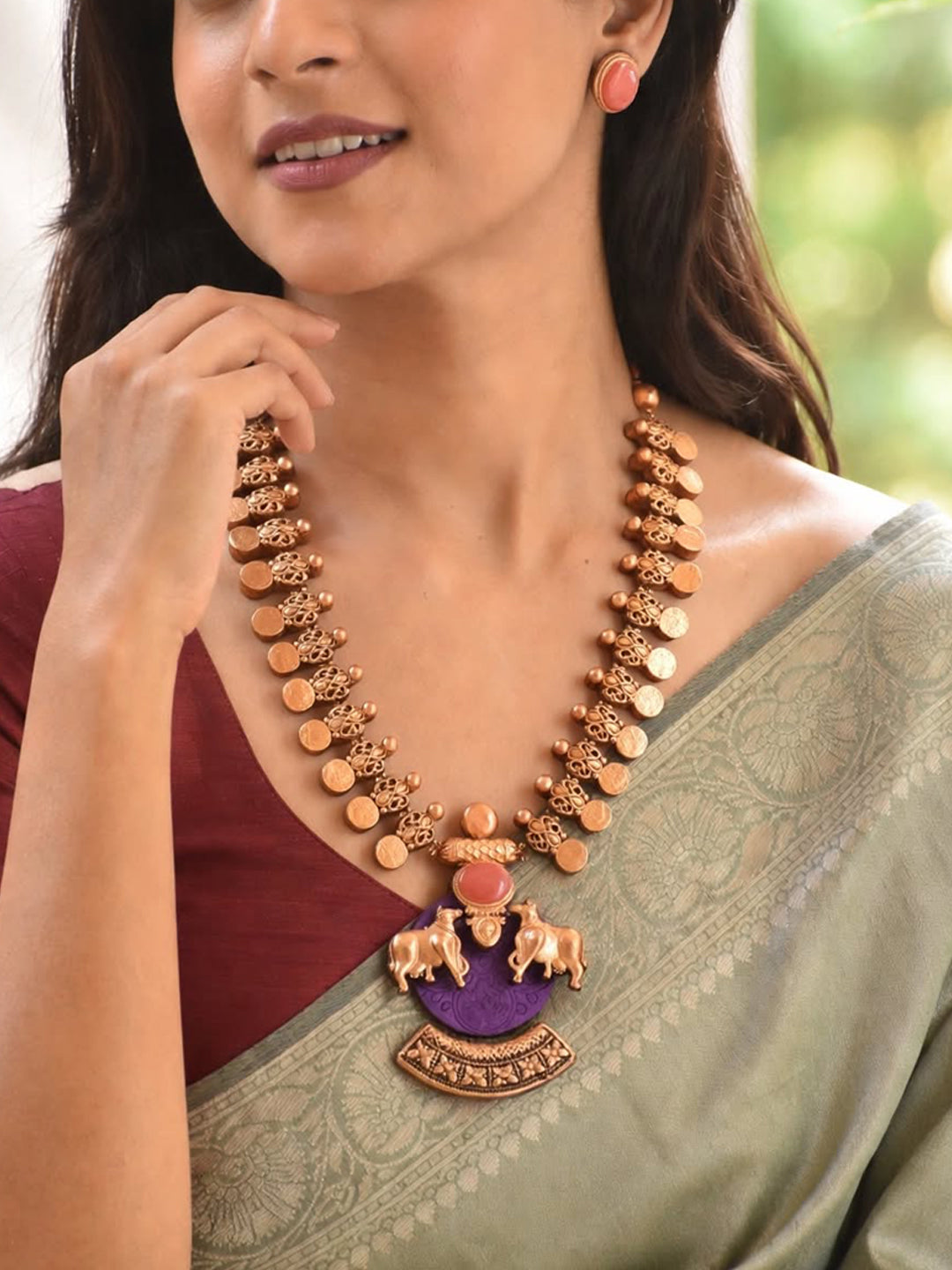 Rangini – Handmade Rose Gold, Purple & Amethyst Twin Cow Pendant Necklace Set