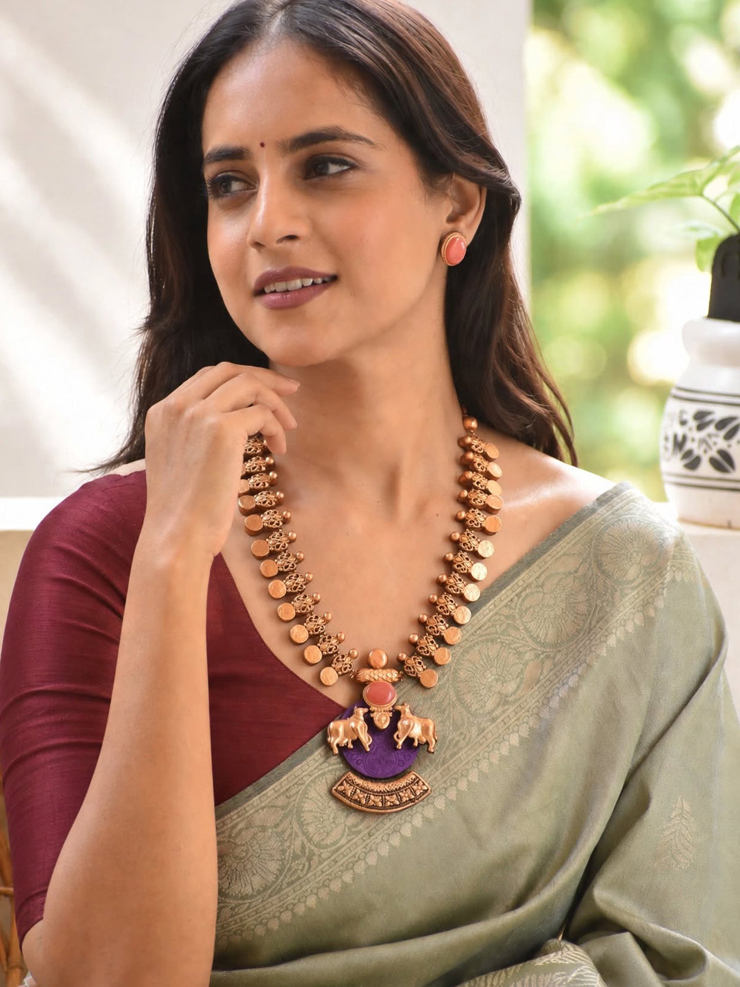 Rangini – Handmade Rose Gold, Purple & Amethyst Twin Cow Pendant Necklace Set