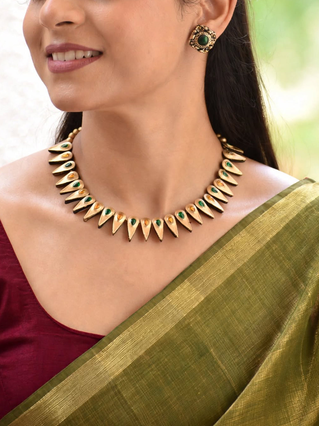 Ruhani — Antique Gold Pointed Leaf Collar Choker Necklace Handmade Jewellery