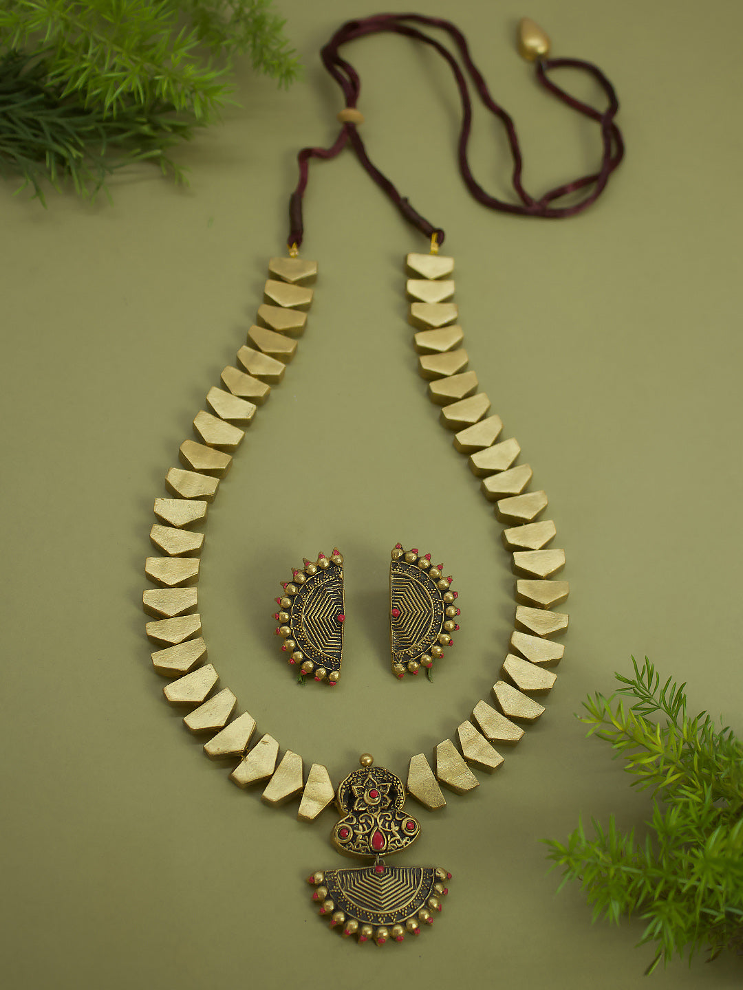 Uncut stone design pattern Antique Gold  Pink Handmade Terracotta Long Necklace Set