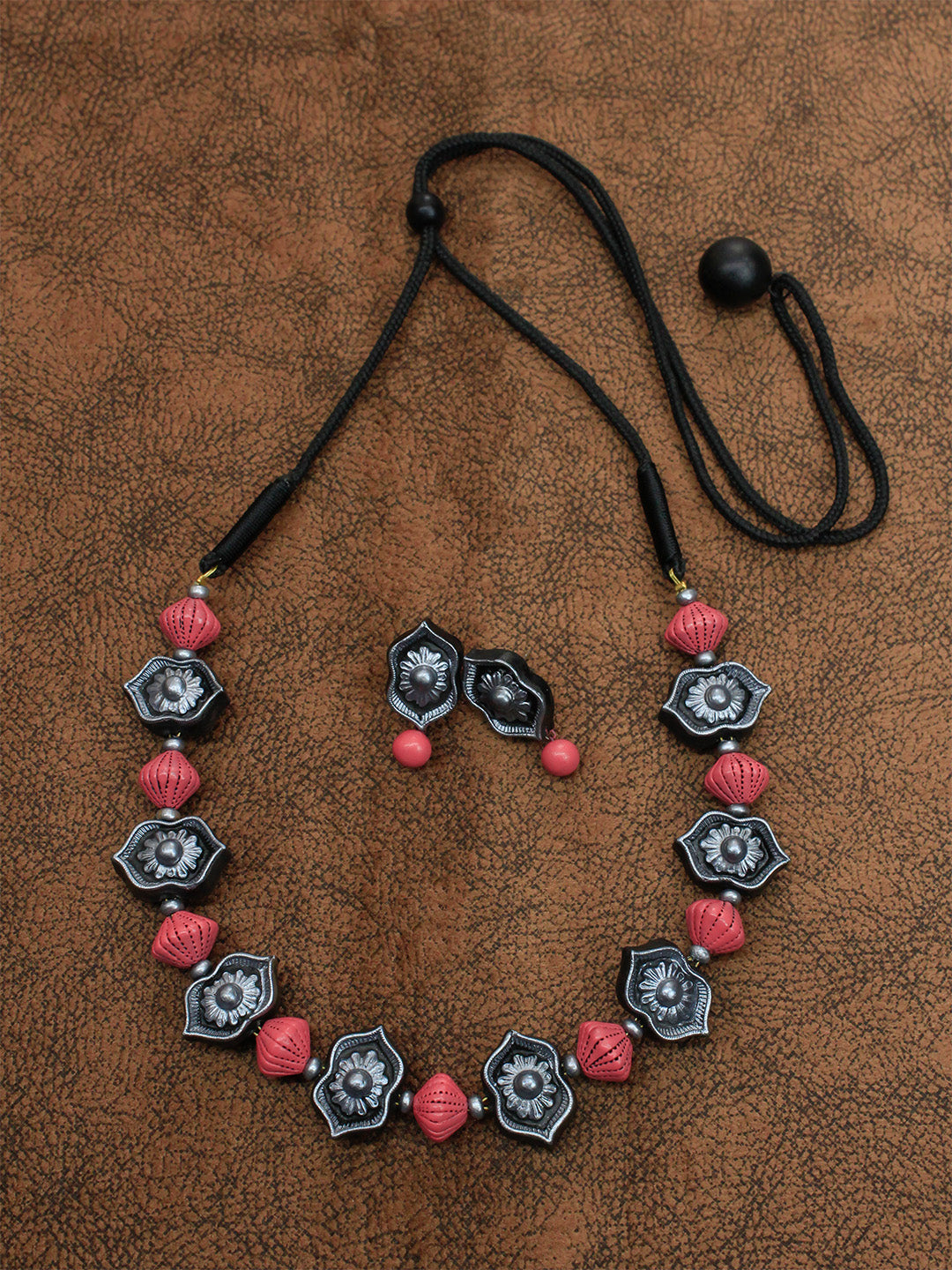 Antique Silver and Peach Colour Minimalistic Mandala Art Work Handmade Terracotta Choker Necklace Set