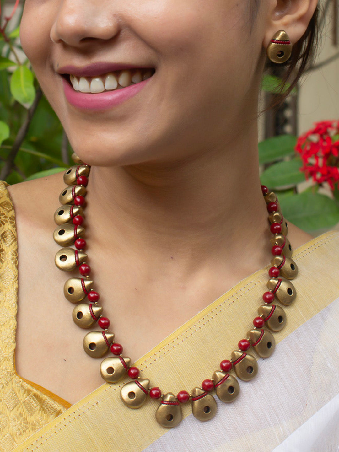 Antique Gold Red Pear Shape Minimalistic Handmade Terracotta Necklace Set