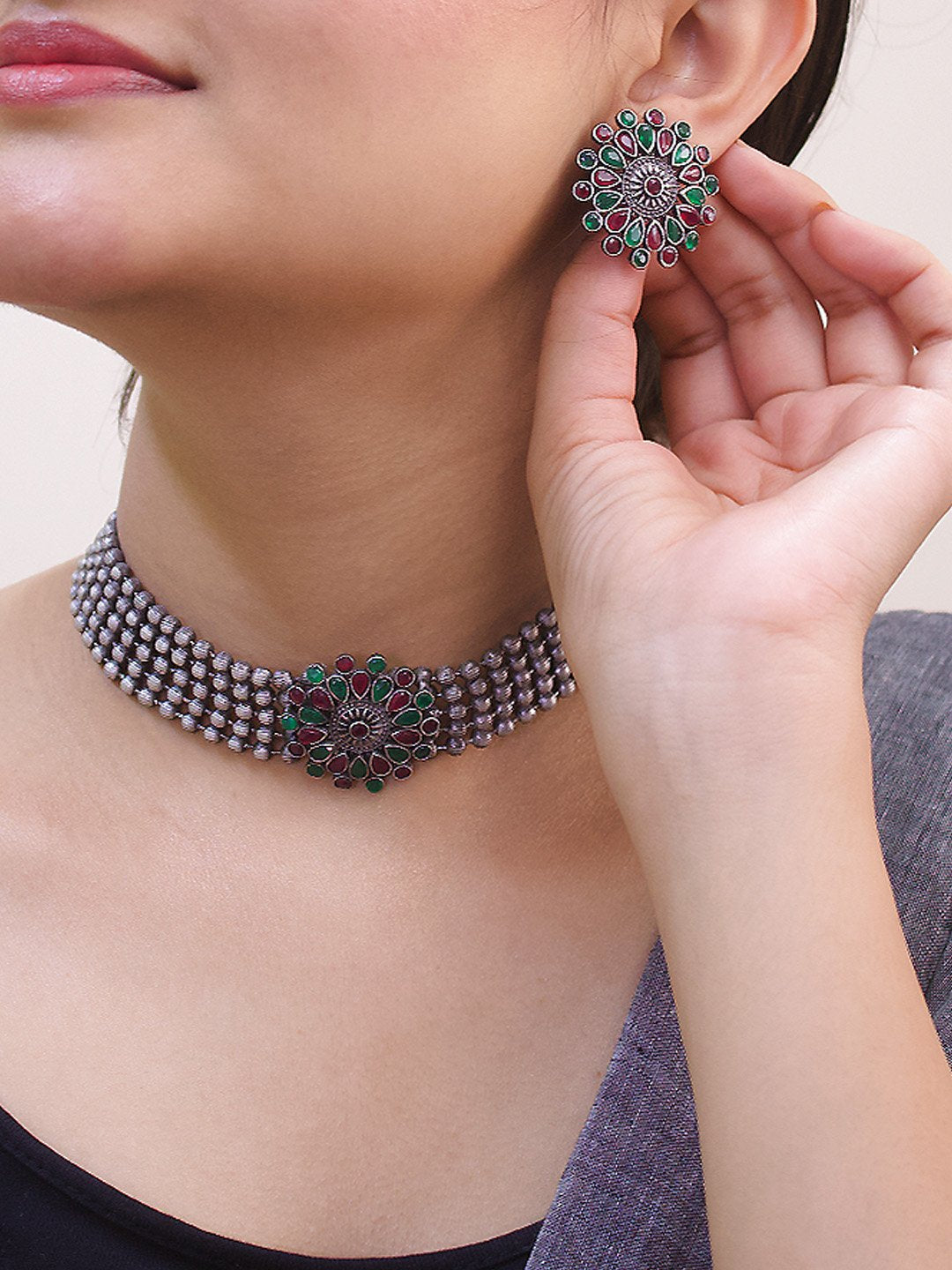 Silver Plated Teardrop Design Red And Green Color Artificial Stone Choker Necklace Set