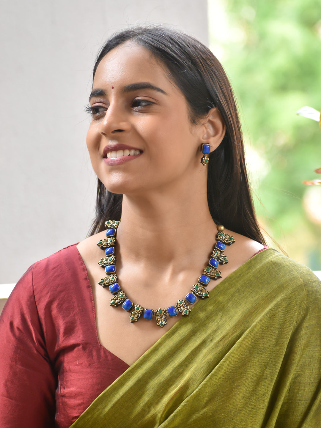 Terracotta Blue Stone Floral Motif Necklace Set